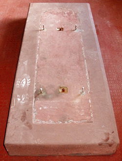 verwaister loewinnen-sockel